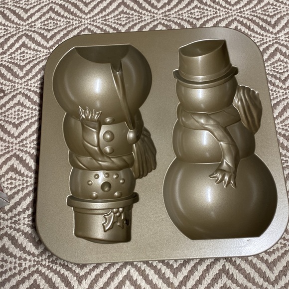 Snowman 3D cake pan Williams-Sonoma - Picture 5 of 8